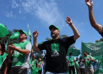 El gobierno anuncia la reactivación de la producción para la defensa en Fabricaciones Militares y Fadea