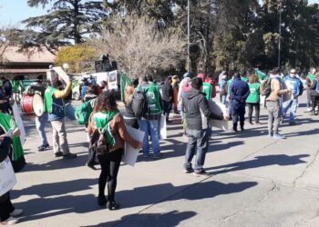 Manifestación de Salud Provincial de ATE frente al Ministerio