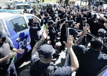 Repudio al motín policial en Provincia de Buenos Aires