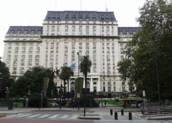 Trabajadores civiles de las Fuerzas Armadas logran la promoción del 50 % del tramo