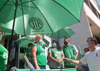 ATE Córdoba protestó frente a delegación de PAMI Río Cuarto por despidos