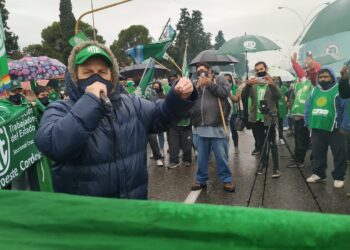 Giuliani: “Debemos poner a las y los trabajadores nacionales en la agenda del gobierno de Alberto Fernández”