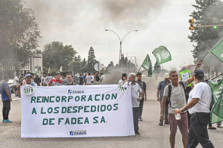 A dos años de la asunción de Iriondo en FADEA: reincorporación ¡ya! del personal despedido por el macrismo