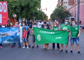 ATE repudia amenazas con armas de fuego en la marcha contra el FMI en Córdoba Capital