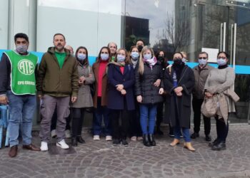 Movilización al Ministerio de Trabajo por los despidos en la SRT