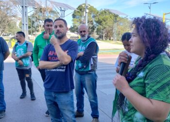 Protesta frente a Agricultura Familiar calienta la previa del paro nacional de ATE