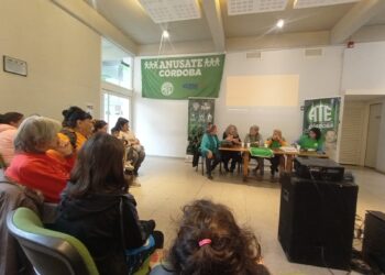 Se realizó ayer una charla-debate con la proyección del documental Las Brujas del Cordobazo