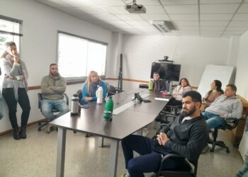 CNEA: asamblea declaró estado de alerta en solidaridad con los trabajadores de Dioxitek