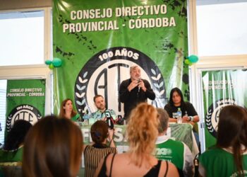 Aguiar: “están perfeccionando el saqueo de nuestros recursos naturales”