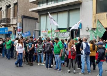 En unidad y con una ola de solidaridades ATE llevó a los organismos la jornada de lucha en el Estado Nacional contra los despidos