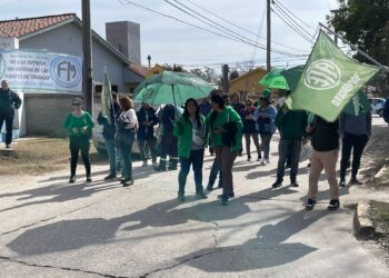 Protesta de sectores productivos en Río Tercero por el vaciamiento de las empresas estatales en Córdoba