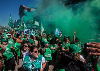 ATE rechazó el 3,5% en julio y 3% en agosto ofrecido por el Gobierno y declaró asamblea permanente contra el ajustazo