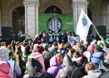 Tras el 4,6% de inflación, ATE exigió un aumento del 80% en una sola cuota para recuperar el poder adquisitivo