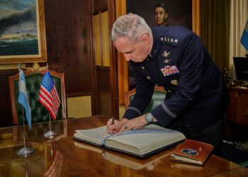 CONAE: La fuerza espacial de EEUU pisó el país para realinearlo en su política exterior