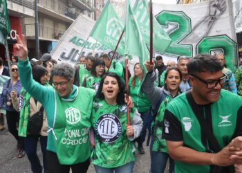 ATE Córdoba se manifestó contra el veto presidencial a la Ley de Movilidad Jubilatoria