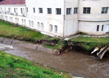 ATE exige intervención oficial ante peligro de derrumbe en el Hospital Misericordia