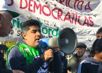 ATE presente en la ronda de los jubilados junto al reclamo contra la proscripción de Cristina