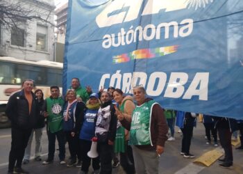 ATE y la CTAA presentes en la marcha del movimiento obrero contra la proscripción de Cristina