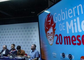 Criminalización de la Protesta: Giuliani participó de un encuentro de dirigentes sindicales y sociales en el Congreso Nacional