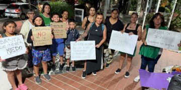 Mina Clavero: trabajar con miedo, callar para no perderlo todo