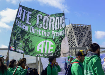 ATE Córdoba exige la apertura urgente de paritarias 2026 y rechaza el aumento de aportes a APROSS y caja de jubilaciones