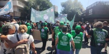 Con críticas a la CGT Nacional, ATE marcho contra la Reforma Laboral