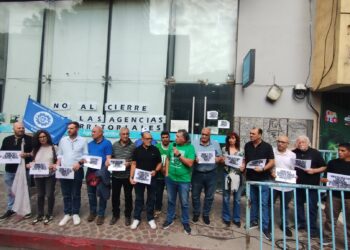 Masiva concentración de gremios de Córdoba frente al Ministerio de Trabajo para respaldar la defensa de la Agencia Territorial