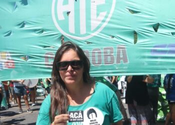 Julia Giuliani: “Hay que convertir la indignación en organización sindical y política”