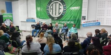 Trelew: memoria y presente en una masiva charla-debate en ATE Córdoba