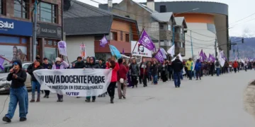 La Unidad, la Lucha y la Perseverancia: Lecciones del Conflicto de los docentes de Tierra del Fuego y el Camino de los Trabajadores.